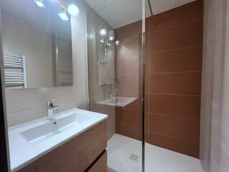 Appart 4 pers centre La Clusaz, parking couvert : photo 12