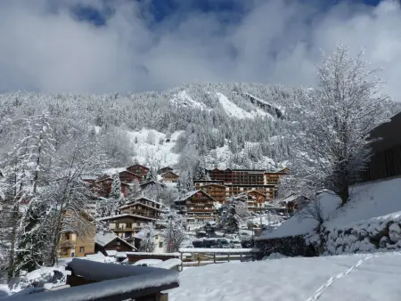 Appart 4 pers centre La Clusaz, parking couvert : photo 14