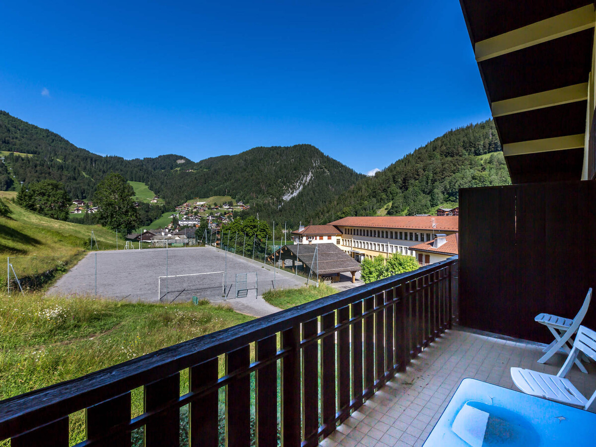 Duplex 2 chambres La Clusaz, garage et balcons - Photo 10
