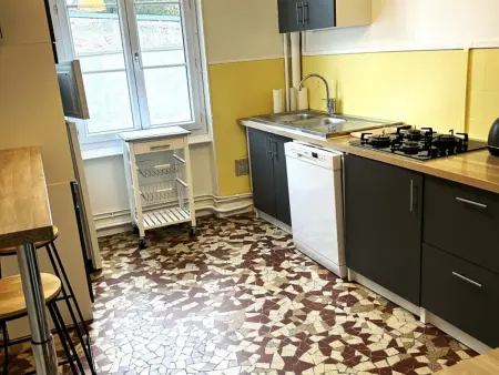 Appartement Liberté à Moulins : balcon, draps inclus : photo 5