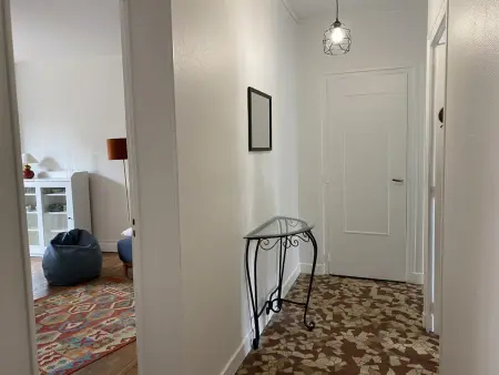 Appartement Liberté à Moulins : balcon, draps inclus : photo 10