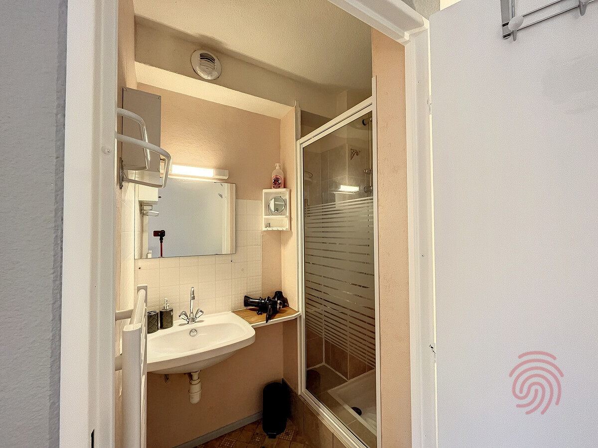 F2 34 m² balcon à 650m des Thermes, animaux ok - Photo 16