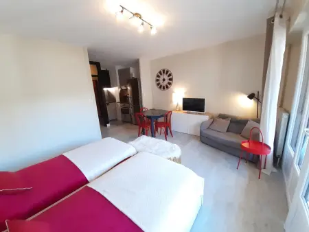 Studio rénové 28m² balcon montagne à Brides-les-Bains : photo 9