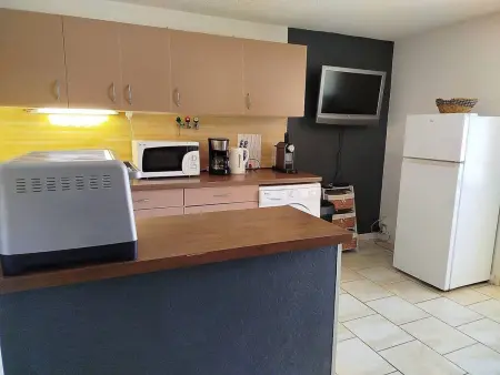 T2 cabine avec terrasse Sud et parking à Saint-Cyprien, accès Marina : photo 8