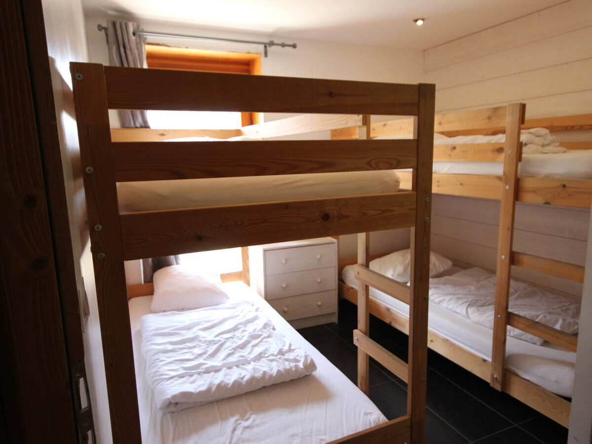 Spacieux appartement 5 pièces près des pistes, jusqu'à 12 personnes, parking et balcons - Photo 10