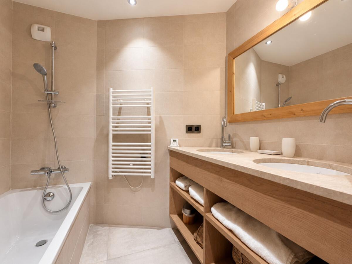 Appartement 4P 8 pers, cheminée et vue vallée à Saint-Martin-de-Belleville - Photo 15