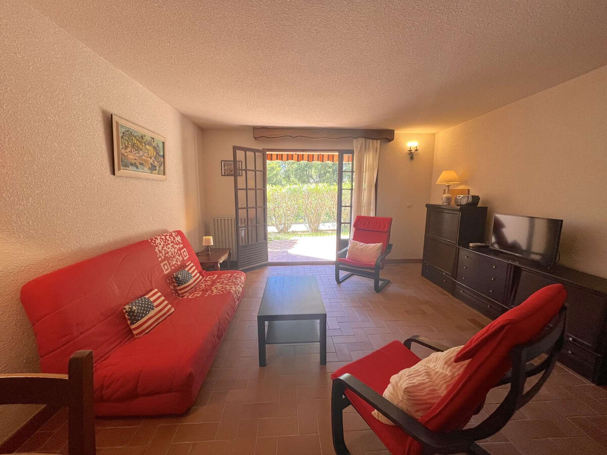 Appartement 3P rez-de-jardin, piscine et plage à 600m - Photo 3