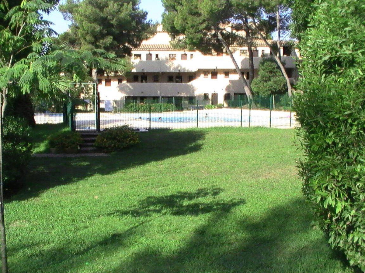 Appartement 3P rez-de-jardin, piscine et plage à 600m - Photo 14