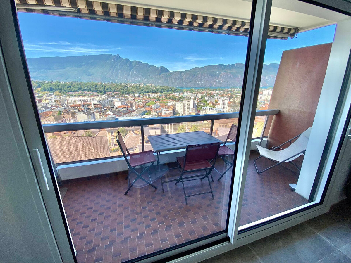 T2 Bis moderne avec vue Lac, parking privatif - Photo 5