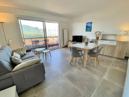 Location appartement à Aix les Bains, T2 Bis moderne, lumineux, parking privatif, Aix-les-Bains