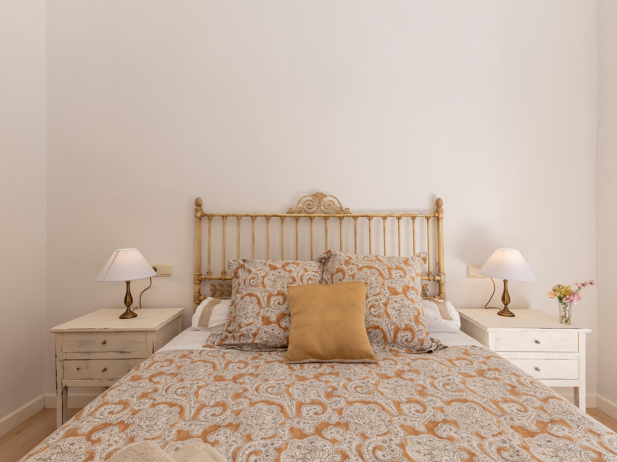 Appartement face à la Cathédrale, rue Molina Lario - Photo 10