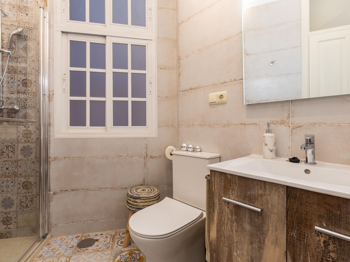 Appartement face à la Cathédrale, rue Molina Lario - Photo 13