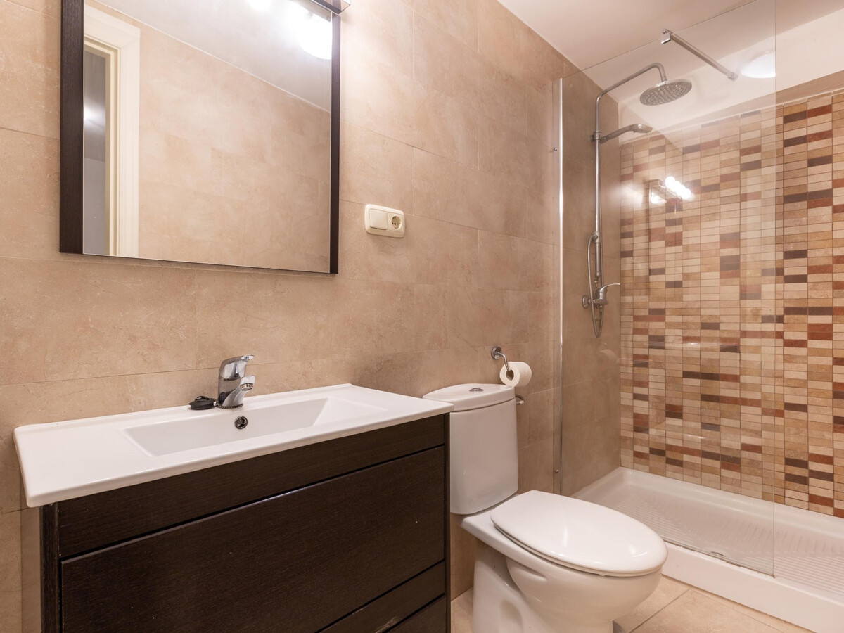 Appartement face à la Cathédrale, rue Molina Lario - Photo 19