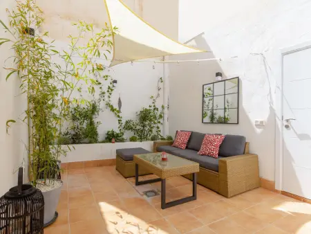 Location appartement à Málaga, Appartement ensoleillé avec patio, centre historique de Malaga, près de la Plaza de la Merced