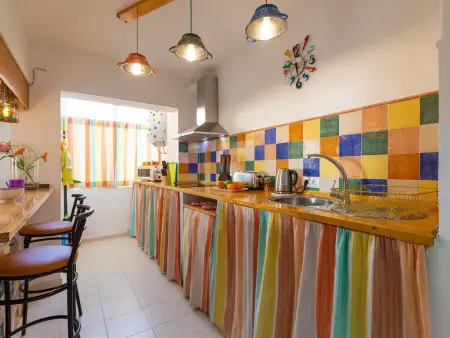 Appartement lumineux avec terrasse et parking, centre-ville de Málaga - Photo 2
