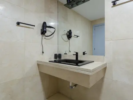 Appartement lumineux avec terrasse et parking, centre-ville de Málaga - Photo 20