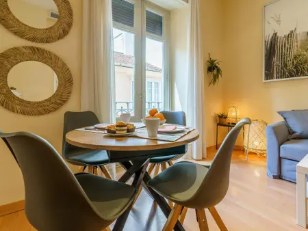 Appartement Central à Malaga avec Balcons, Climatisation et Wifi Gratuit - Photo 2