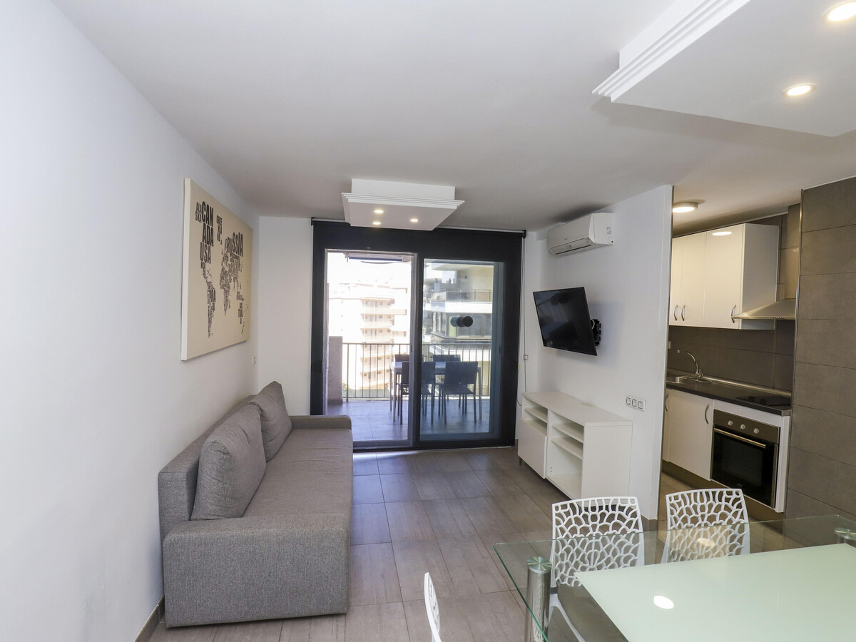Appartement contemporain 2ch, terrasse et piscine à Salou - Photo 1