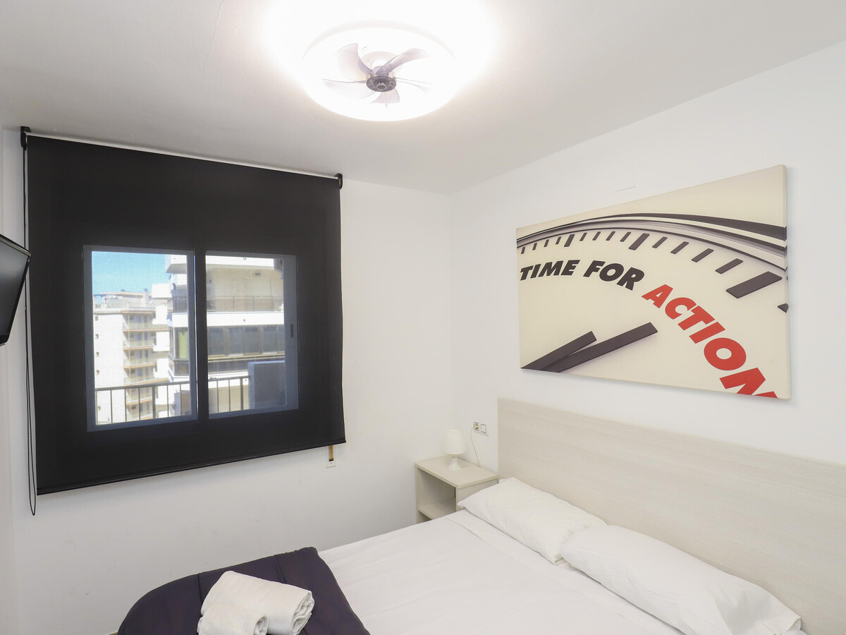 Appartement contemporain 2ch, terrasse et piscine à Salou - Photo 9