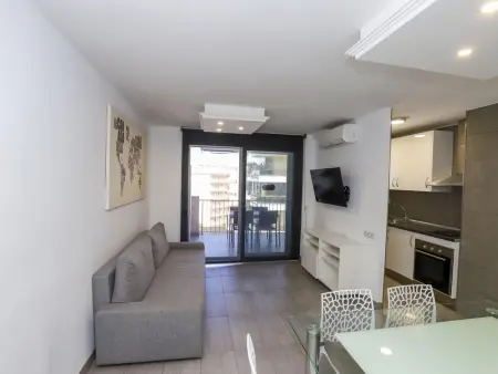 Location appartement à Salou, Appartement Contemporain avec Terrasse et Piscine, Centre de Salou