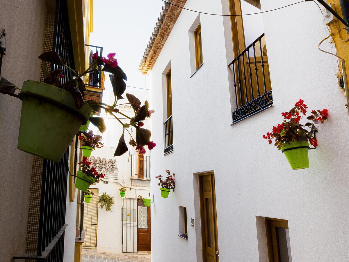 Appartement rénové centre historique Estepona, 150 ans d'histoire - Photo 2