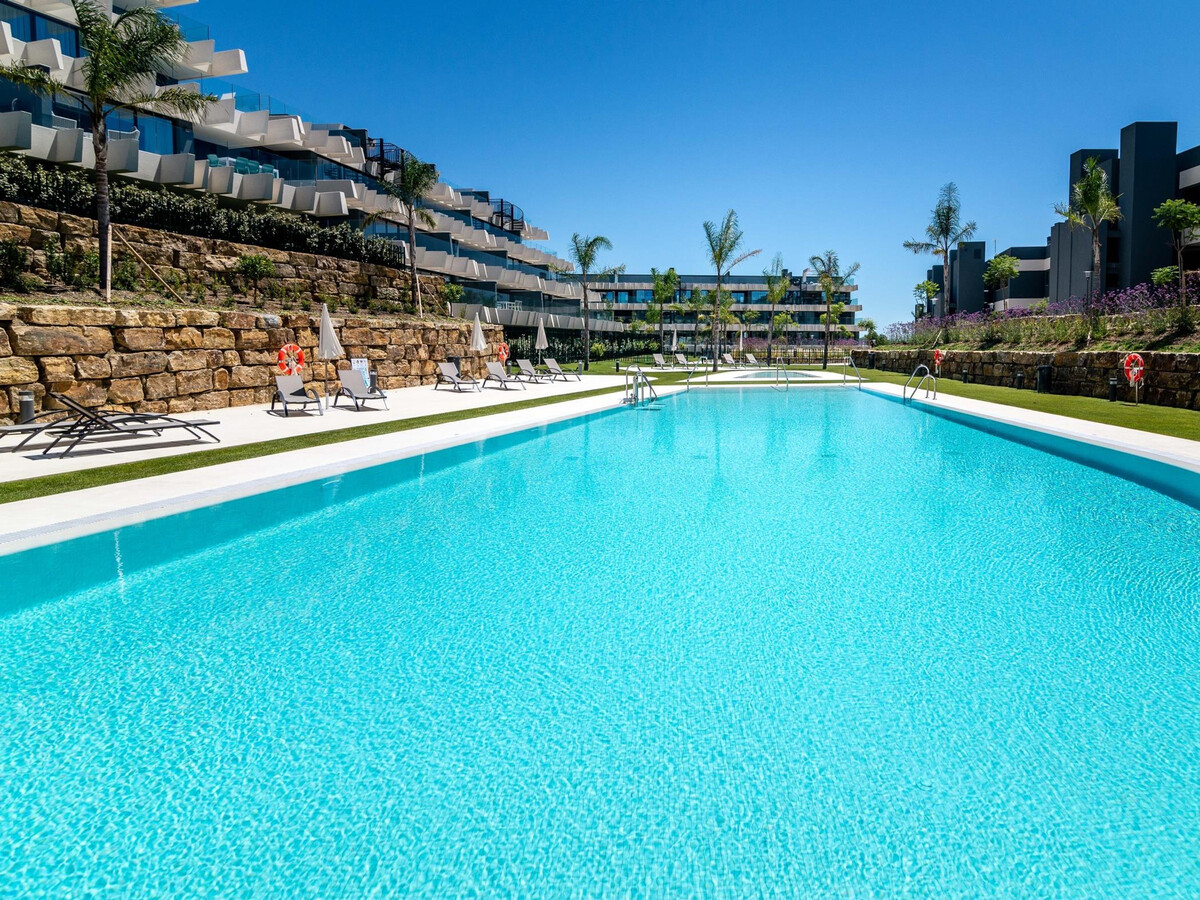 Appartement de luxe à Estepona avec piscine et spa - Photo 3