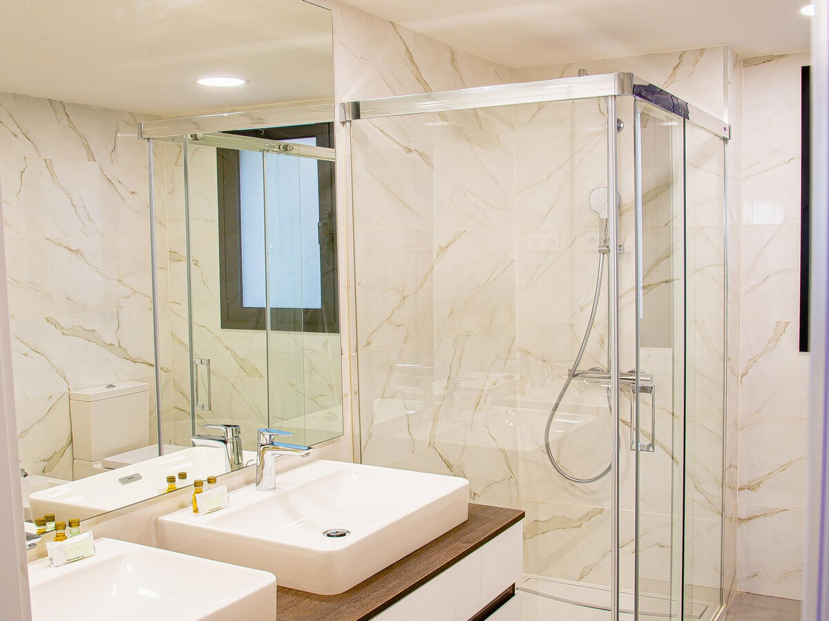 Appartement de luxe à Estepona avec piscine et spa - Photo 24