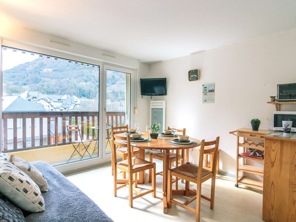 Appartement 6 personnes Saint-Lary, balcon montagne et parking - Photo 3