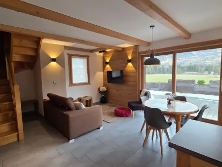 Duplex 2 chambres, grande terrasse vue montagnes : photo 3