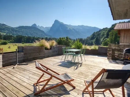 Duplex 2 chambres, grande terrasse vue montagnes : photo 15
