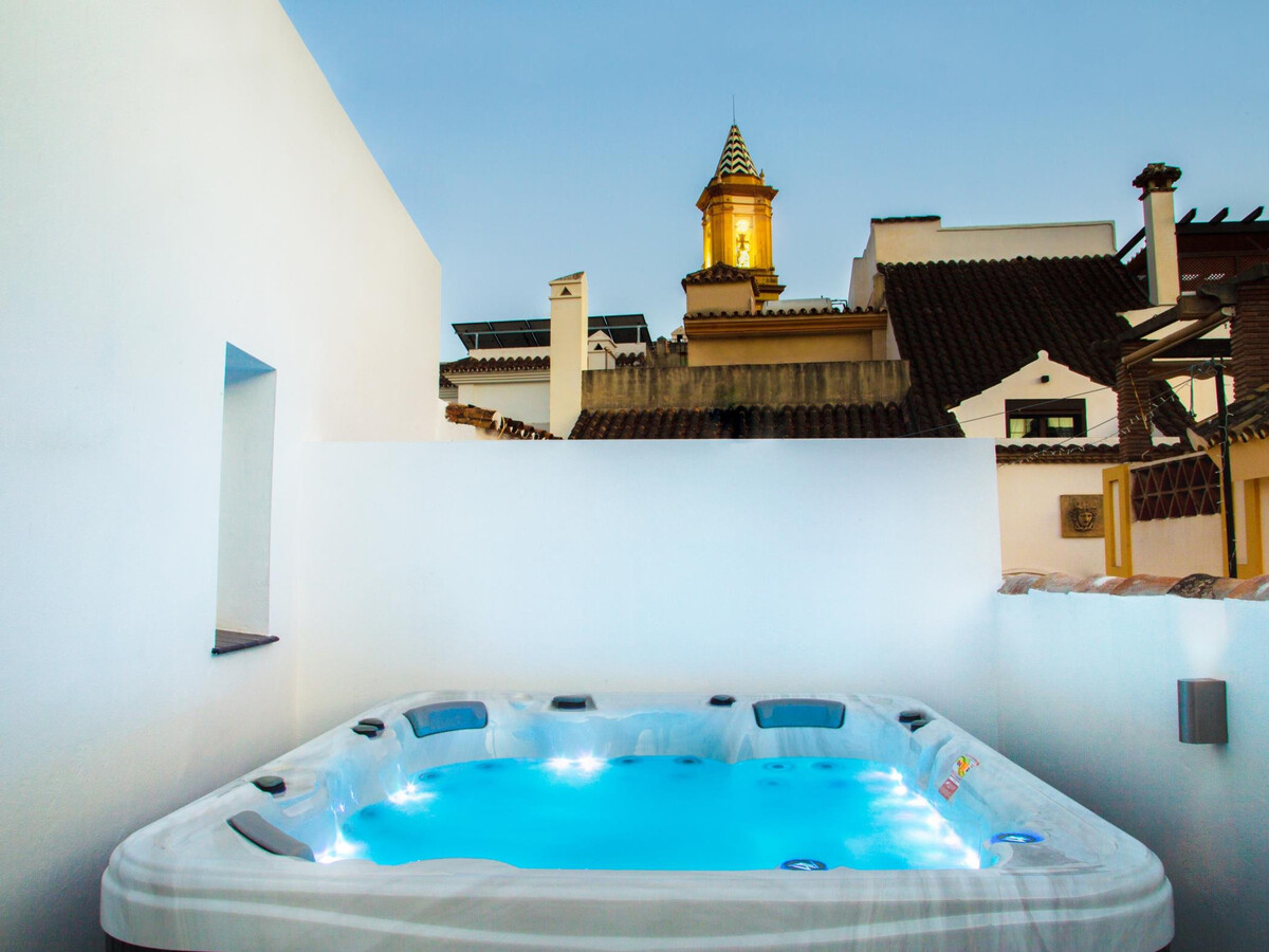Penthouse duplex avec jacuzzi, centre historique Estepona - Photo 3