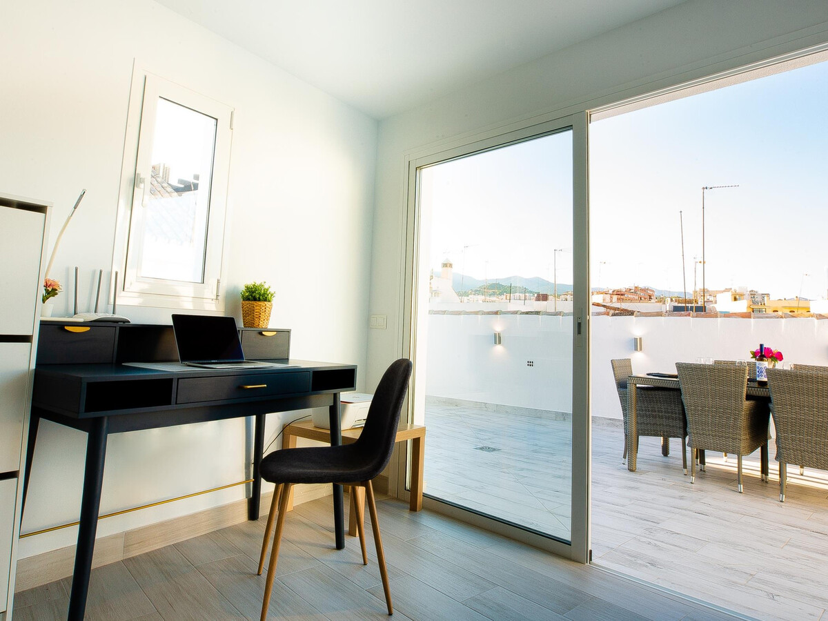 Penthouse duplex avec jacuzzi, centre historique Estepona - Photo 5