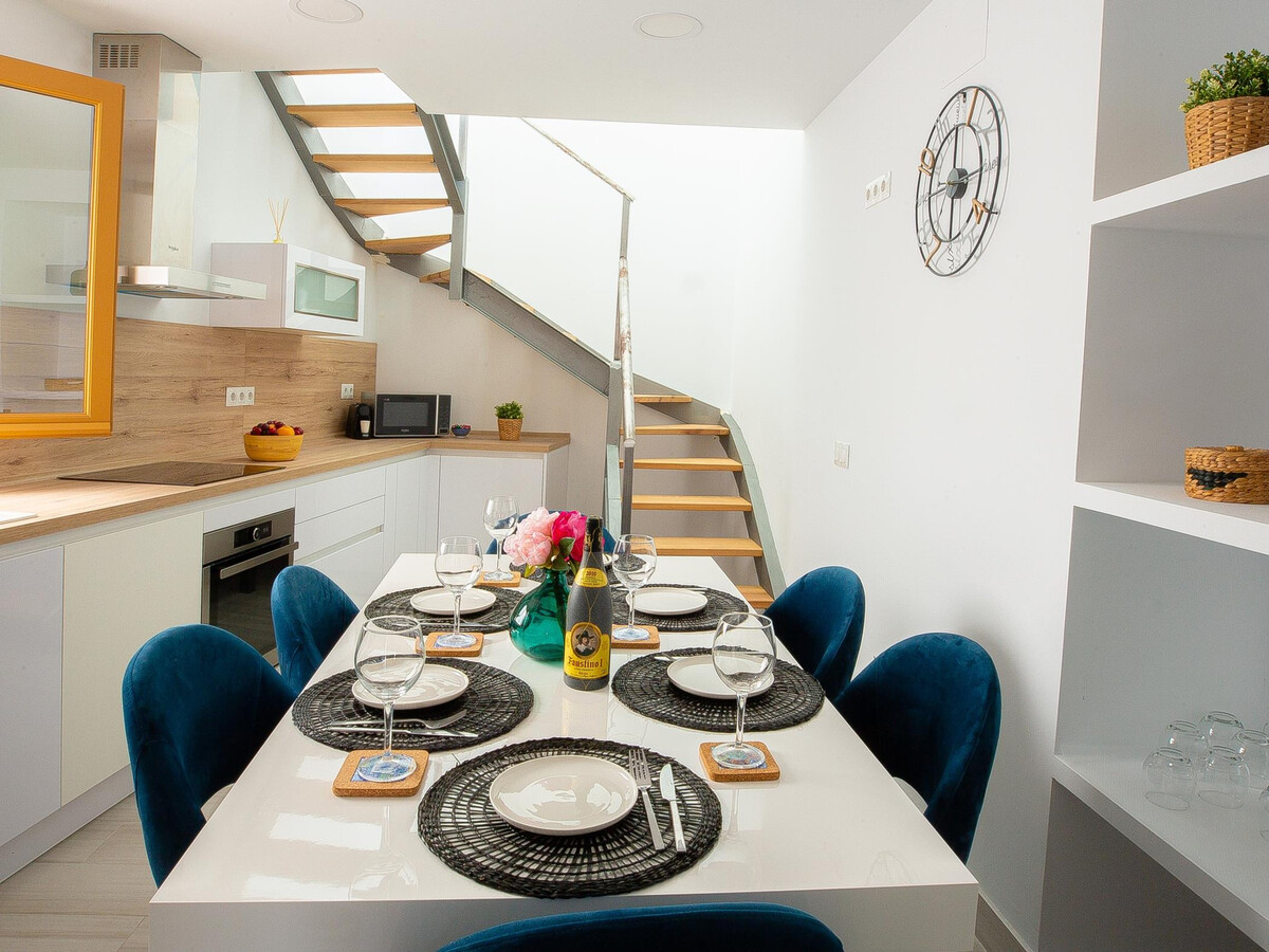 Penthouse duplex avec jacuzzi, centre historique Estepona - Photo 9