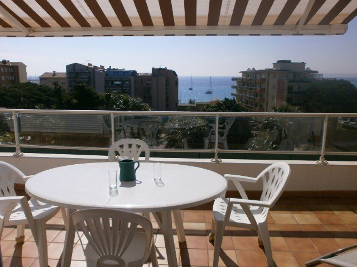 Appartement T3 solarium terrasse vue mer Le Lavandou - Photo 3