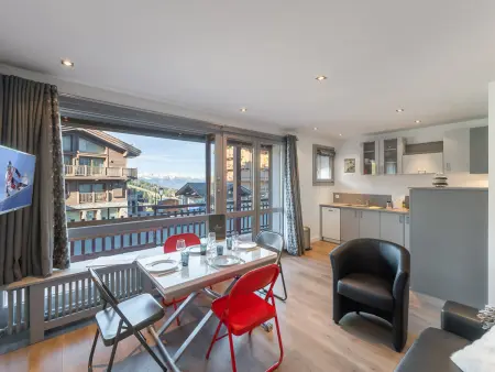 Appartement centre Courchevel avec accès pistes, garage et Wifi : photo 4