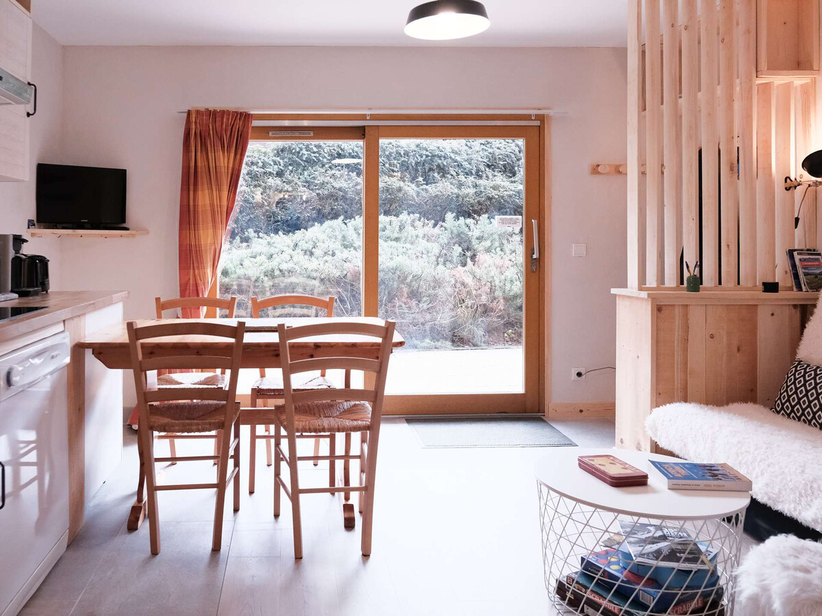 Studio cabine 25m² à 50m des pistes, piscine été - Photo 1