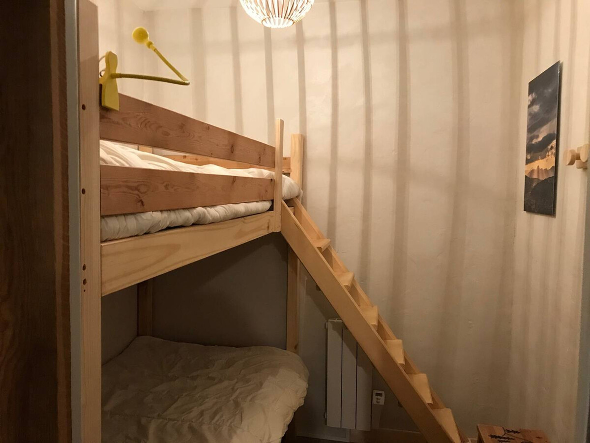 Studio cabine 25m² à 50m des pistes, piscine été - Photo 5