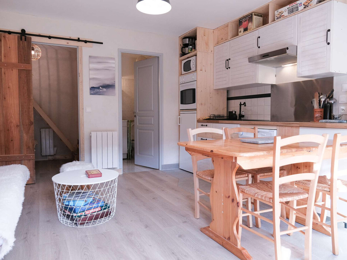 Studio cabine 25m² à 50m des pistes, piscine été - Photo 10