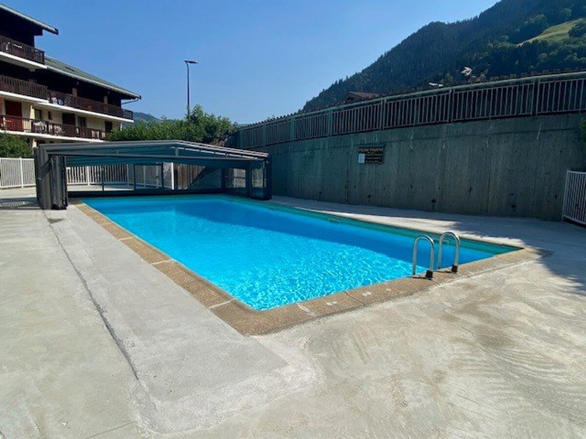 Studio cabine 25m² à 50m des pistes, piscine été - Photo 11