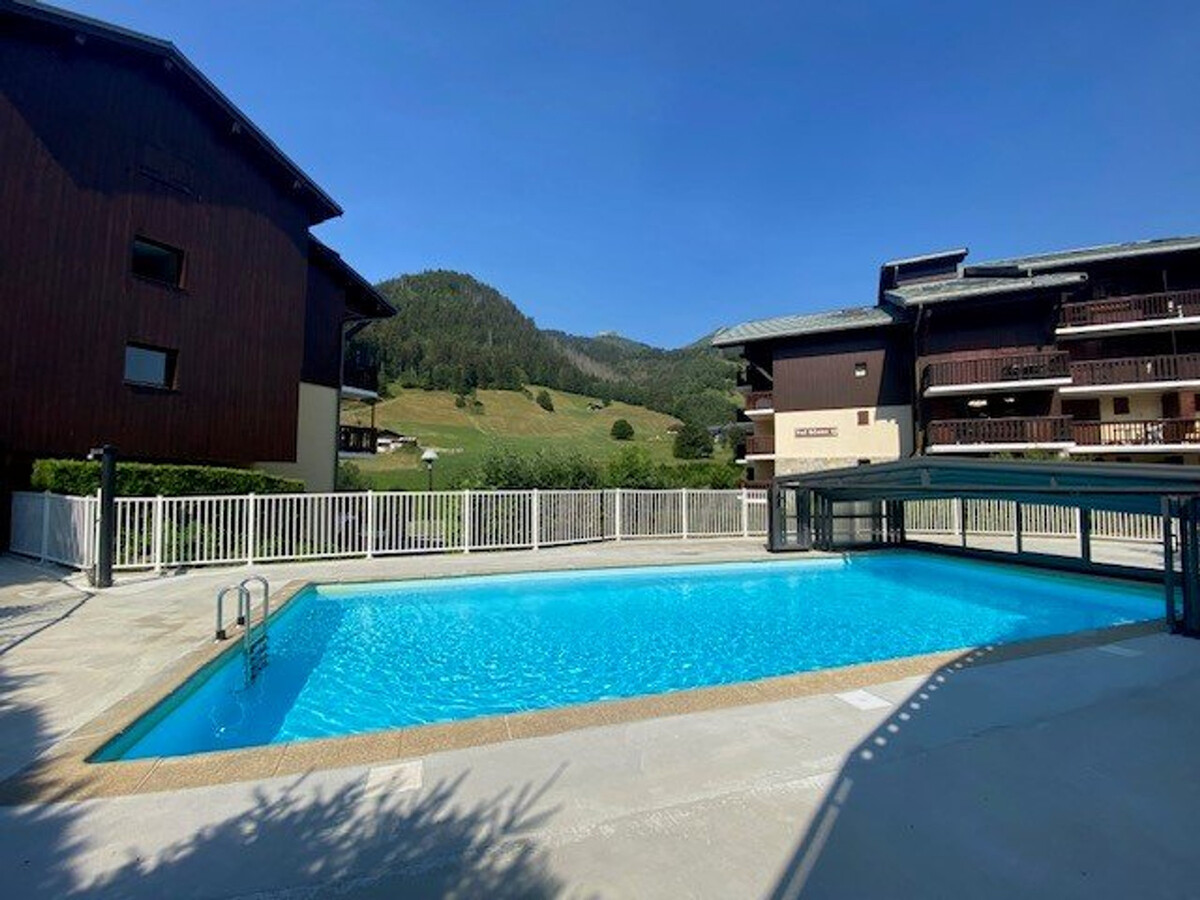 Studio cabine 25m² à 50m des pistes, piscine été - Photo 13