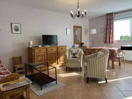 Location appartement à Villard de Lans, Appartement Fonctionnel avec Balcon, Garage et Wifi - Parfait pour 4 Personnes près des Pistes
