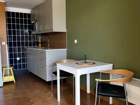 Appartement 2 pièces avec terrasse et piscine au Barcarès : photo 4