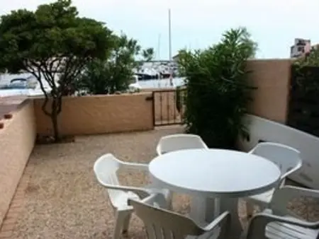Location appartement à Port Barcarès, Appartement T2 avec terrasse, piscine, parking - Le Barcarès