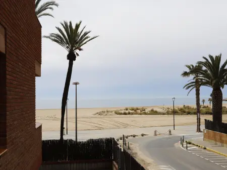 Appartement Els Pins I, 2 chambres, terrasse vue mer : photo 2