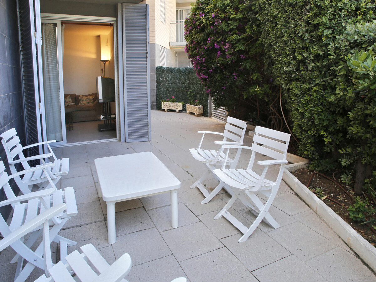 Appartement 3 chambres à 80 m de la plage, patio privé - Photo 4