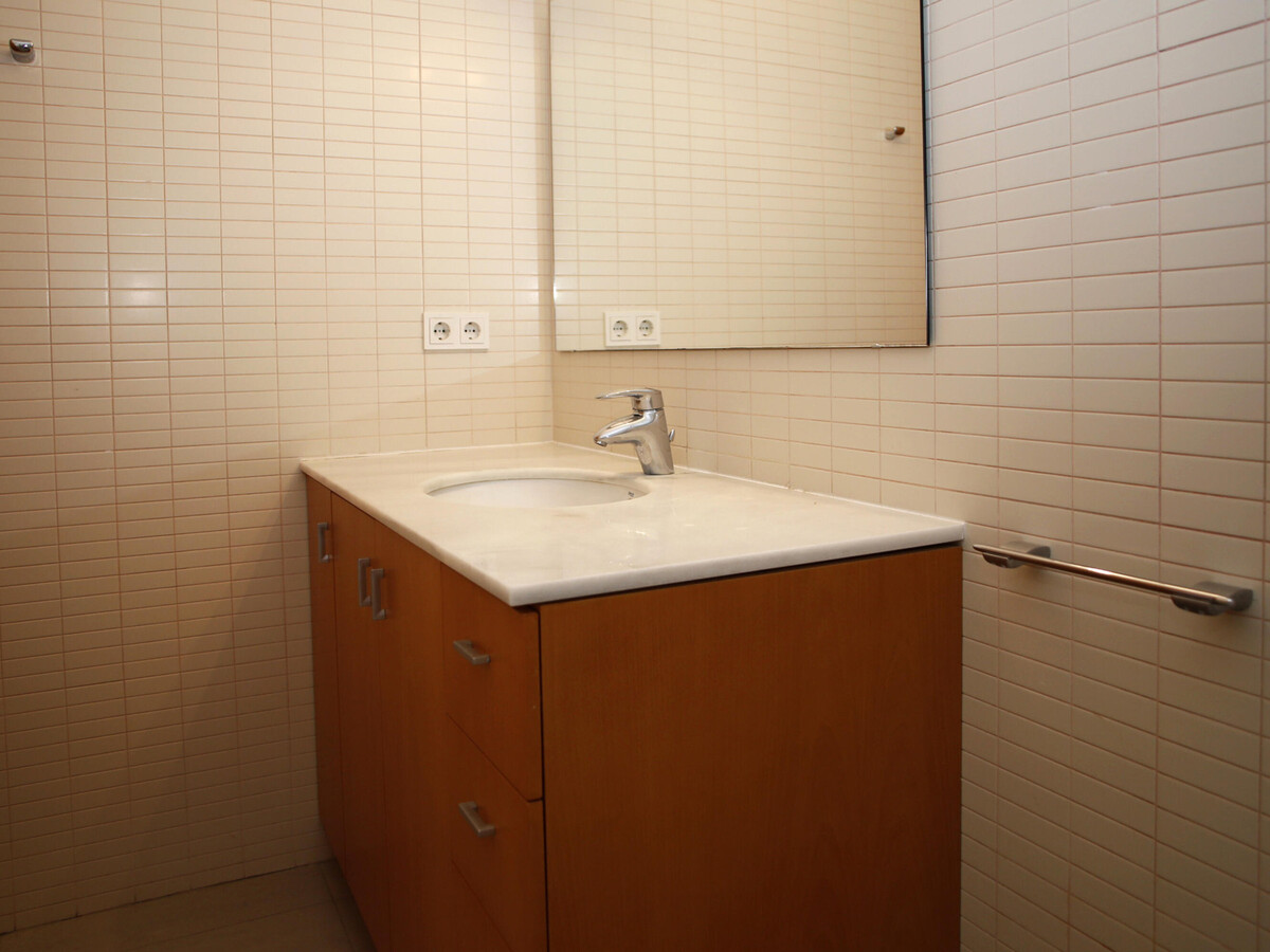 Appartement 3 chambres à 80 m de la plage, patio privé - Photo 20