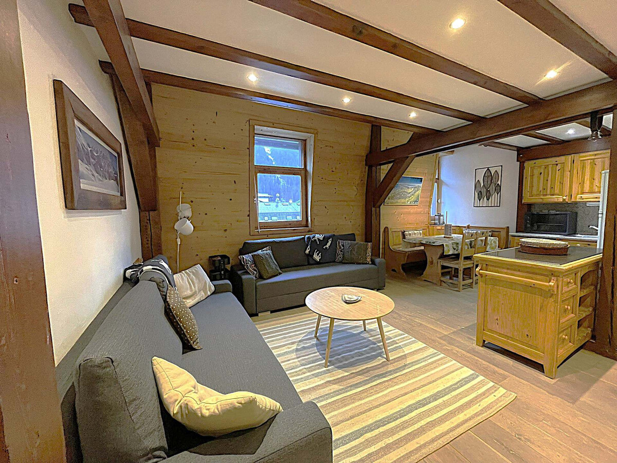 Duplex centre Chamonix, 4 personnes, vue montagne - Photo 1