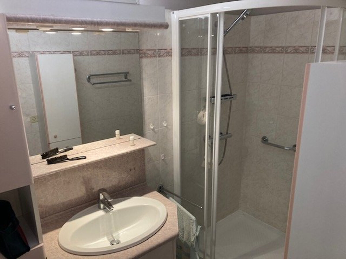 Appartement T2 au Lavandou avec terrasse vue mer - Photo 7