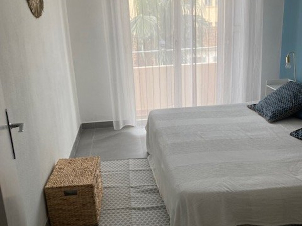 Appartement T2 au Lavandou avec terrasse vue mer - Photo 10