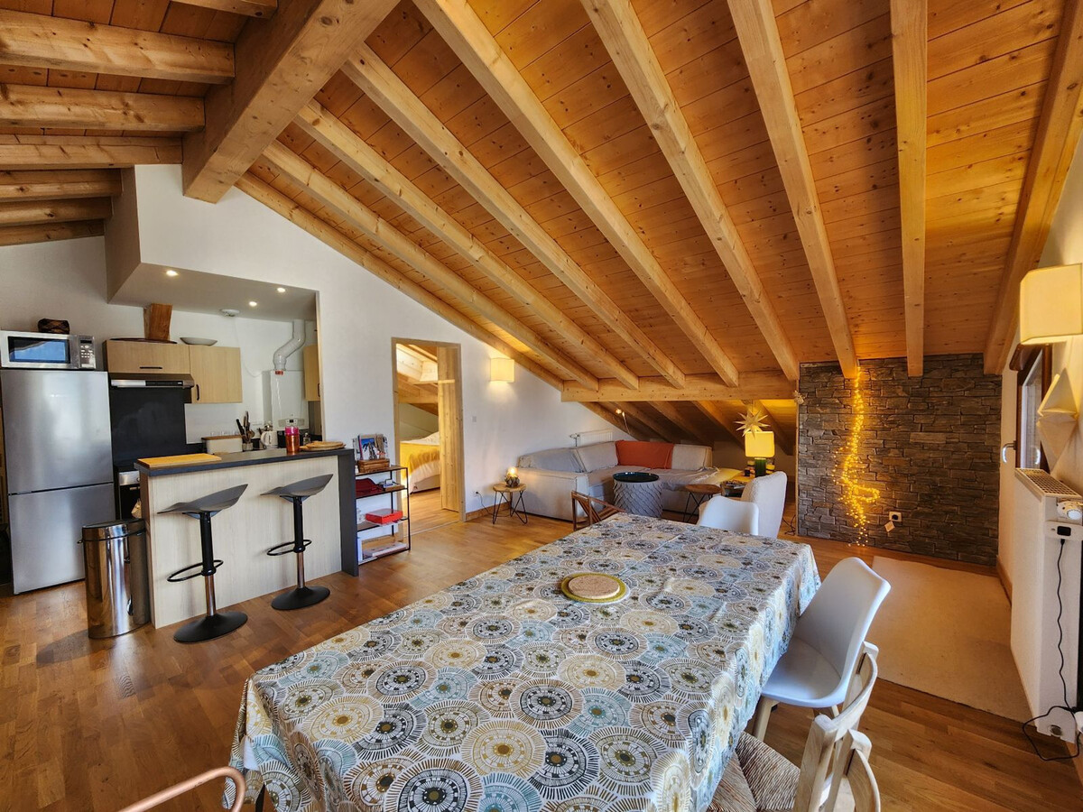 T4 atypique 120 m² vue panoramique à Samoëns - Photo 2